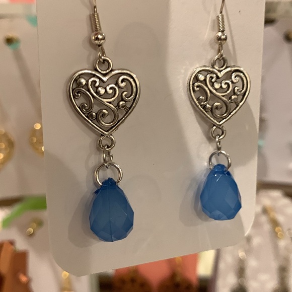 Heart Dangle Earrings - Picture 1 of 6
